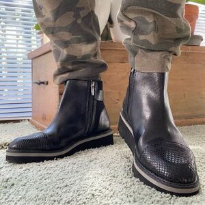 Donald Pliner buckle combat style leather boots 9M New